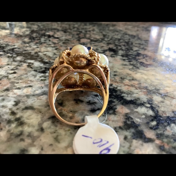 14K Vintage Yellow Gold Pearl/Sapphire Ring - Picture 4 of 6